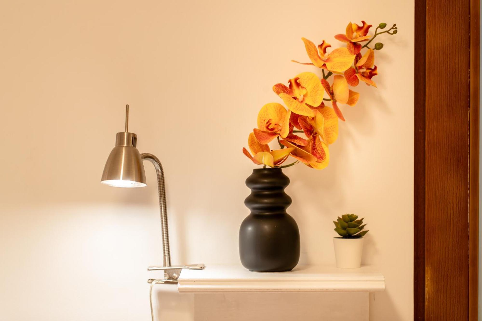 2Br Apartment At Piata Natiunilor Unite: Perfect For City Center Stays Bucarest Extérieur photo