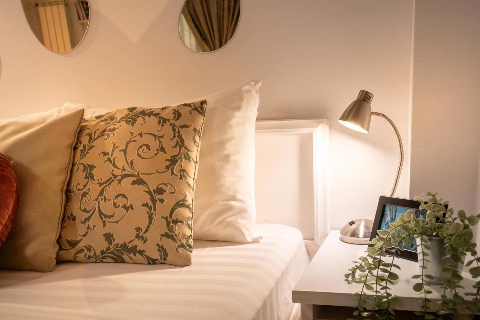 2Br Apartment At Piata Natiunilor Unite: Perfect For City Center Stays Bucarest Extérieur photo