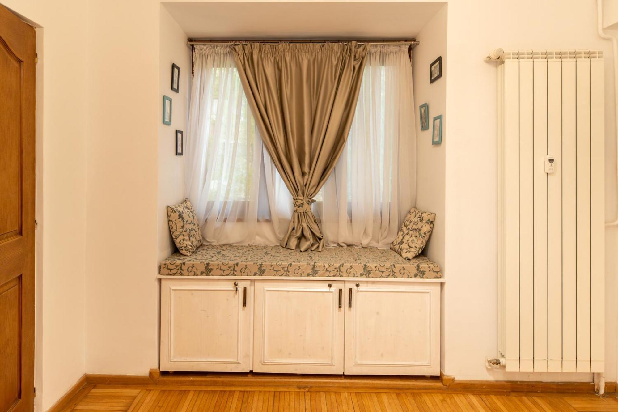 2Br Apartment At Piata Natiunilor Unite: Perfect For City Center Stays Bucarest Extérieur photo