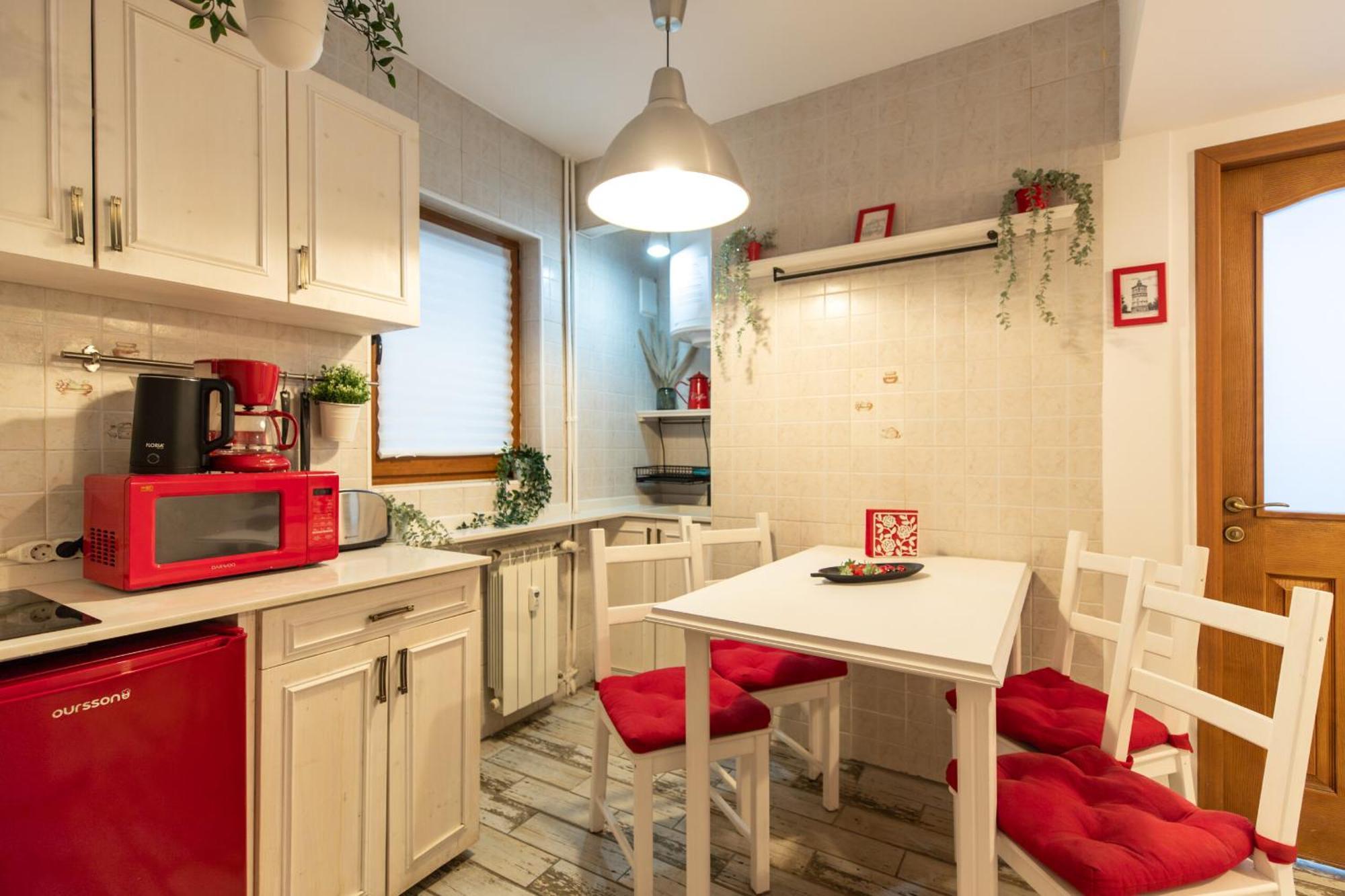 2Br Apartment At Piata Natiunilor Unite: Perfect For City Center Stays Bucarest Extérieur photo