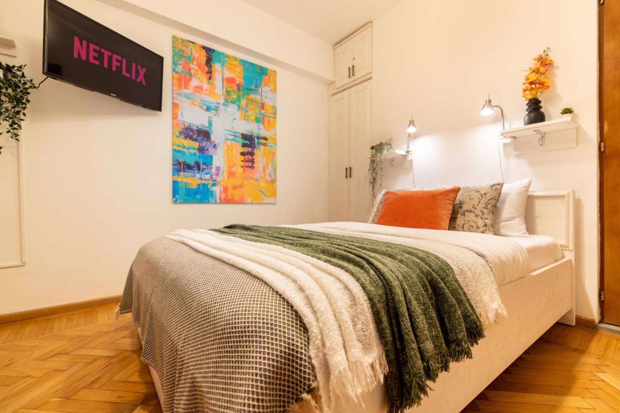 2Br Apartment At Piata Natiunilor Unite: Perfect For City Center Stays Bucarest Extérieur photo